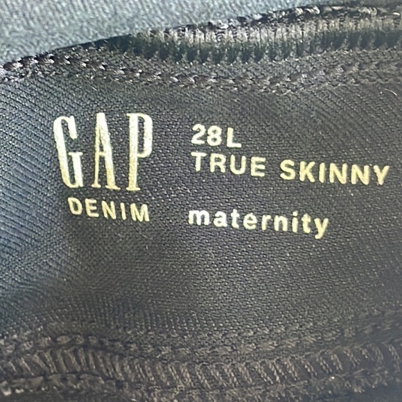 Gap True Skinny Maternity Jeans - Picture 5 of 9